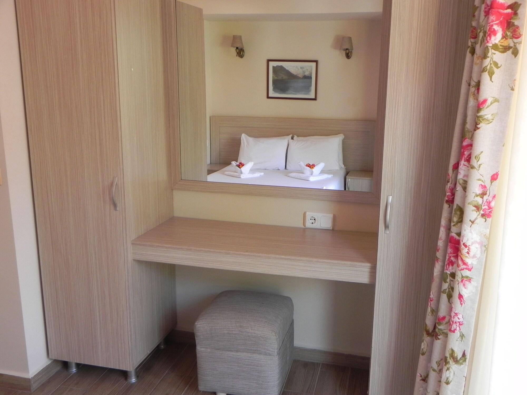 Sun Blue Apart Hotel İçmeler Dış mekan fotoğraf