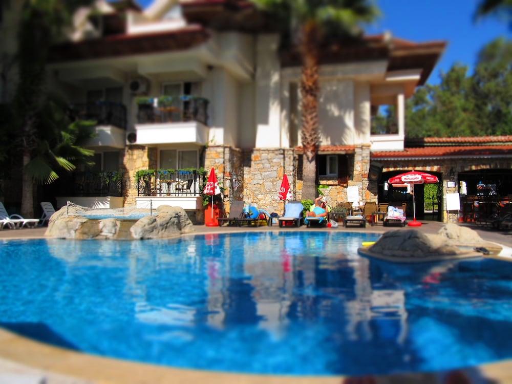 Sun Blue Apart Hotel İçmeler Dış mekan fotoğraf